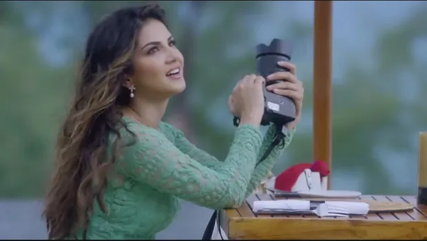 Sunny Leone 002